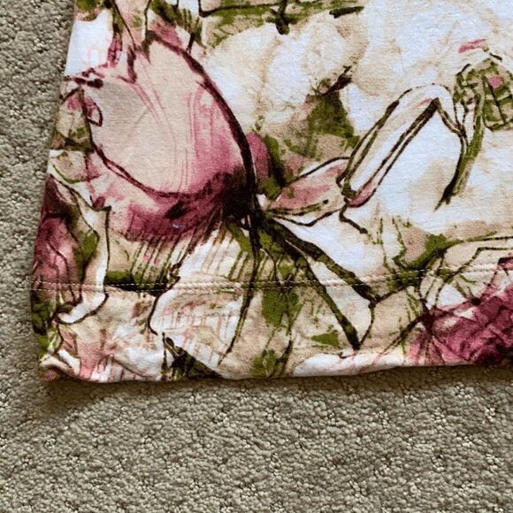 Simply Vera Vera Wang tank. Size Small. Excellent condition - Picture 5 of 6